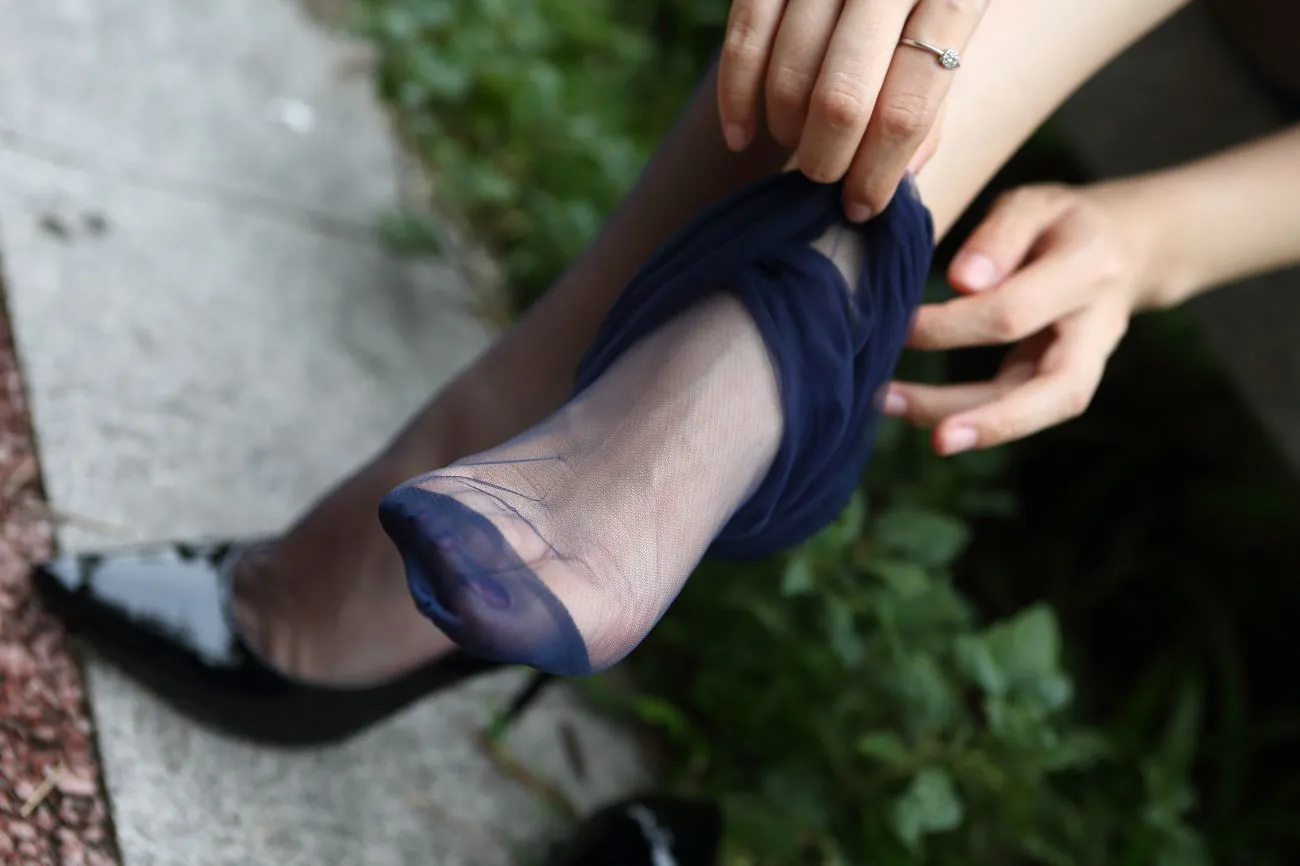 [Mzsock] NO.083 Qiqi’s retro dark blue stockings street photography#[94P]-79